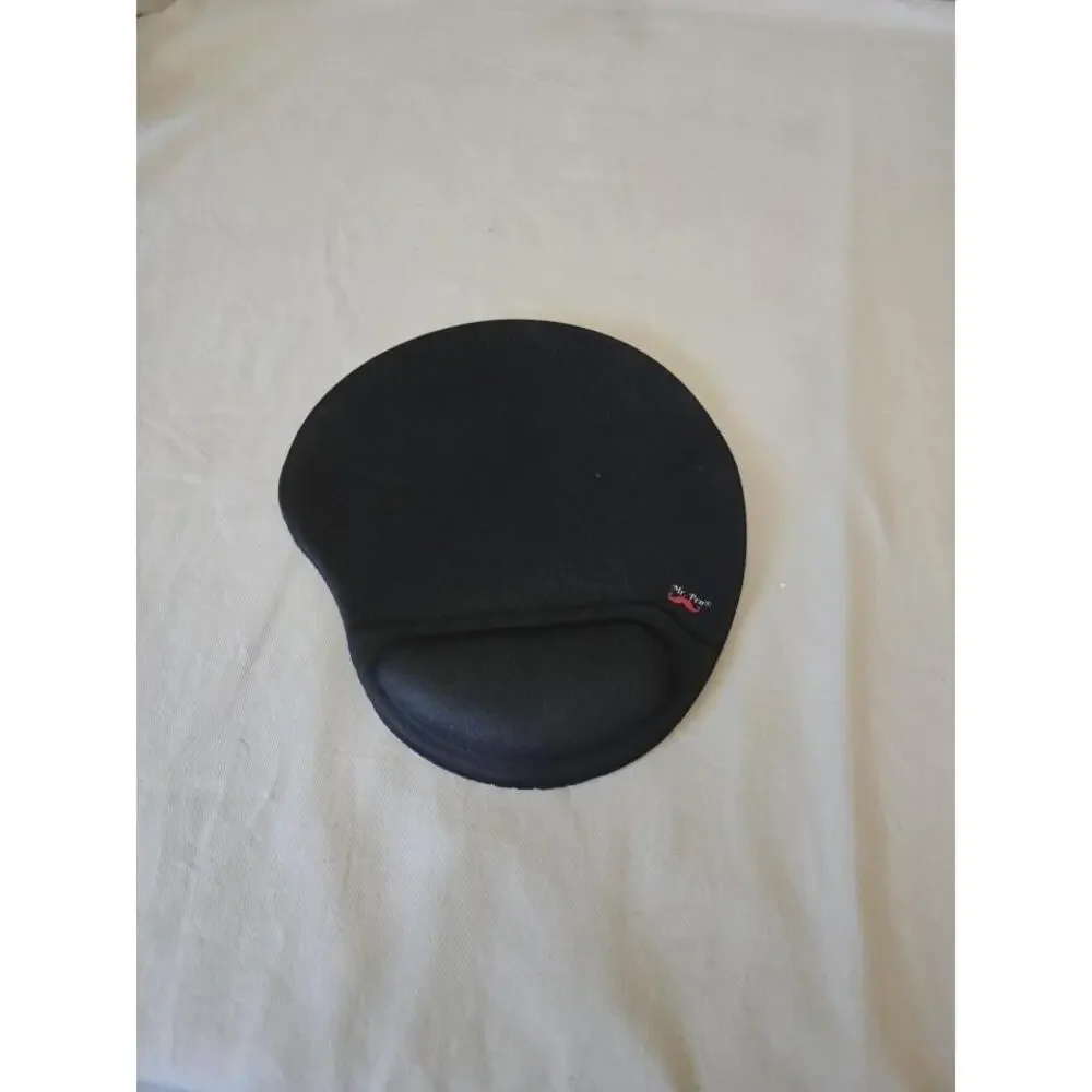 Mouse Pad with Wrist Support, Ergonomic Pad, Gel Gaming Support. Used Once